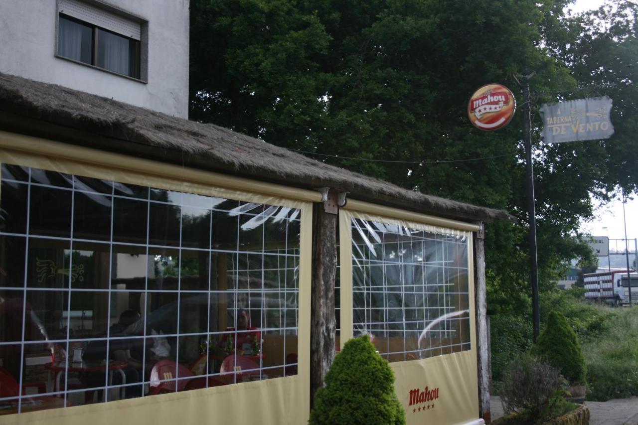 A Taberna De Vento Otel Lalín Dış mekan fotoğraf