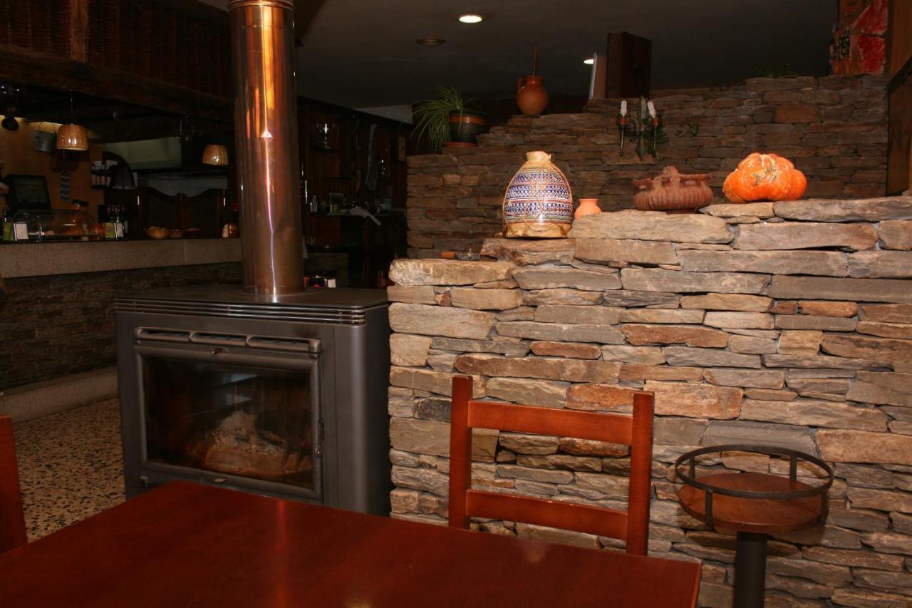 A Taberna De Vento Otel Lalín Dış mekan fotoğraf