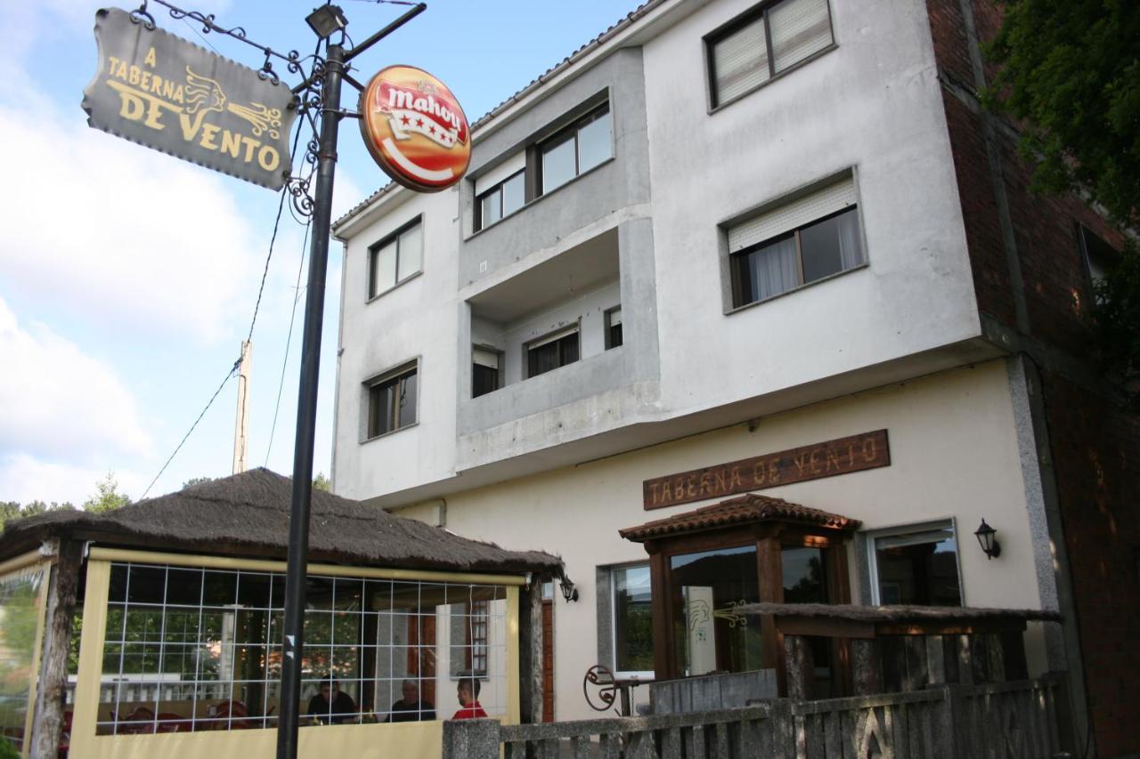 A Taberna De Vento Otel Lalín Dış mekan fotoğraf